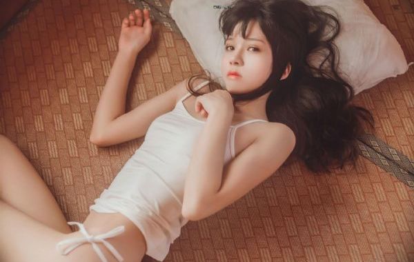 oppo有一款镜头可以伸缩得_HD电影在线观看