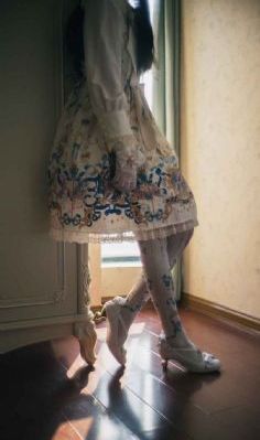 西西美女模特大胆专业写真摄影图片_4K日本电影免费