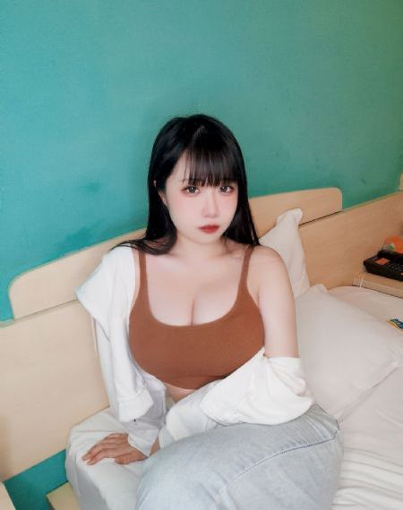 公交车拨开丁字裤进入免费观看_BD国语高清迅雷在线观看