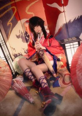 女仆趴到床脱了内裤打光屁股视频_HD免费观看韩国
